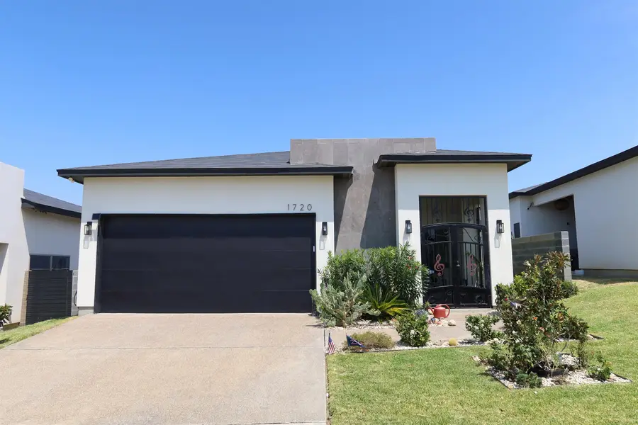 1720 Cordova Dr., Laredo, TX 78046 - #2