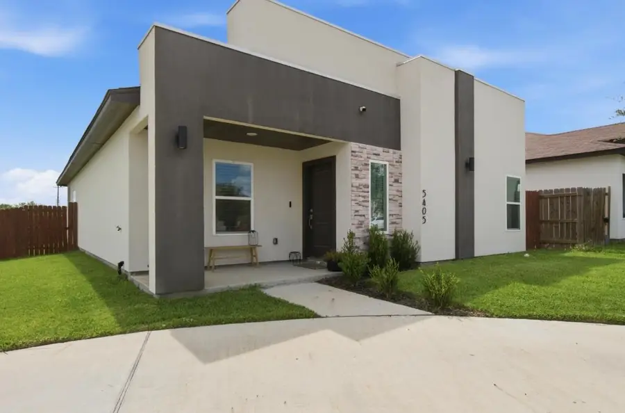 5405 Travesia Ct., Laredo, TX 78046-45 - #2