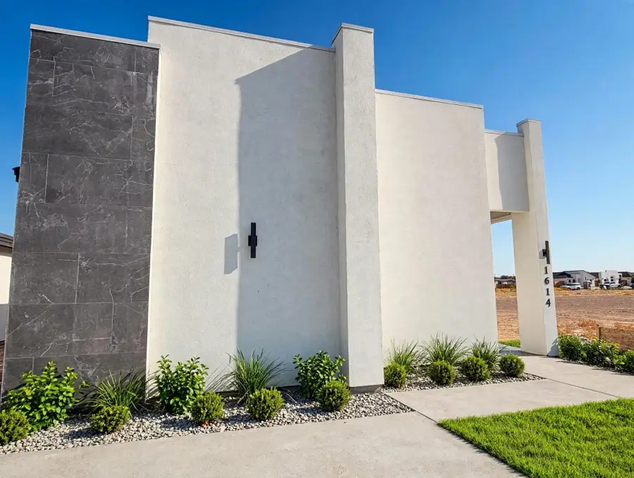 1614 Principal Ln., Laredo, TX 78045 - #2