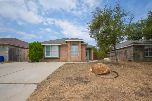 1936 Denmark Ln, Laredo, TX 78045