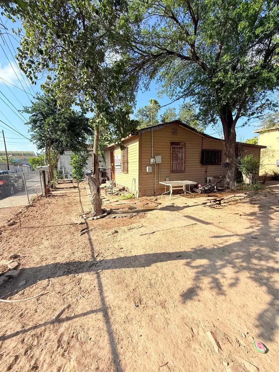 318 Main Ave, Laredo, TX 78040 - #2
