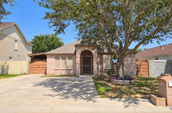 2006 Yukon Ln, Laredo, TX 78045