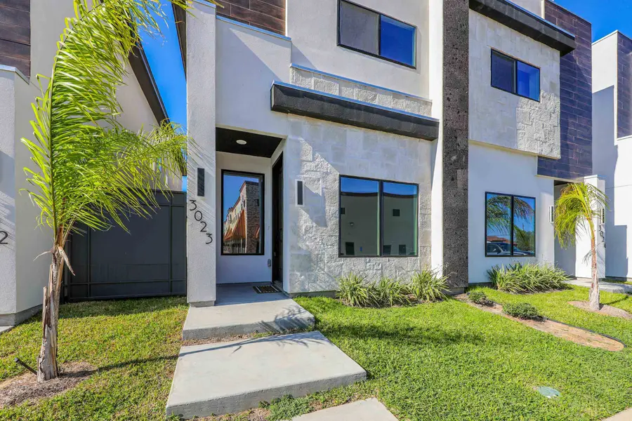 8218 Casa Verde Rd, Laredo, TX 78041 - #2