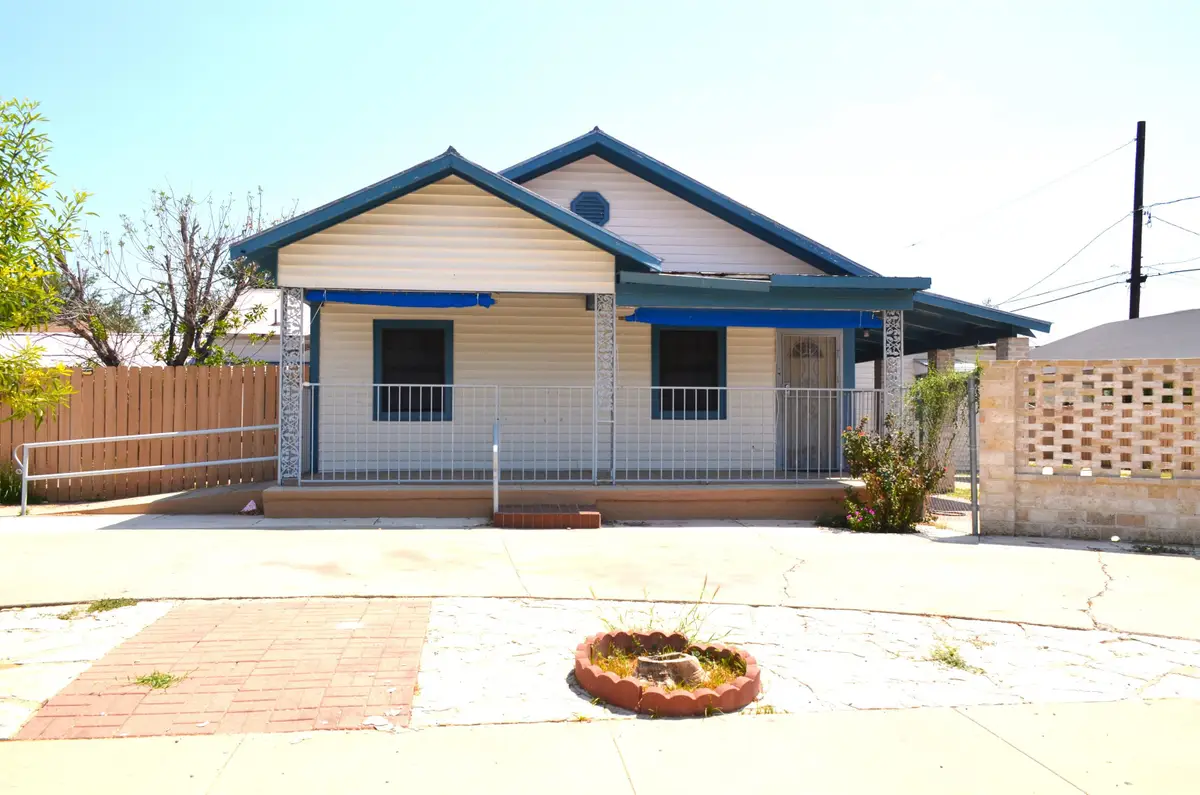 2004 Piedra China St, Laredo, TX 78045 - #1