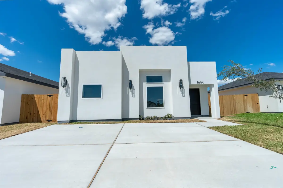 1634 Secretaria Ln., Laredo, TX 78041 - #1