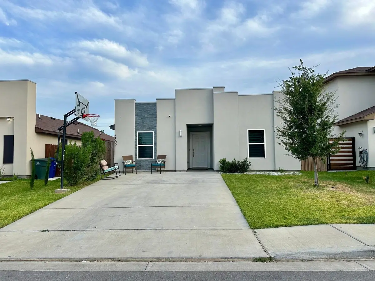 5609 Encanto Dr., Laredo, TX 78046 - #1