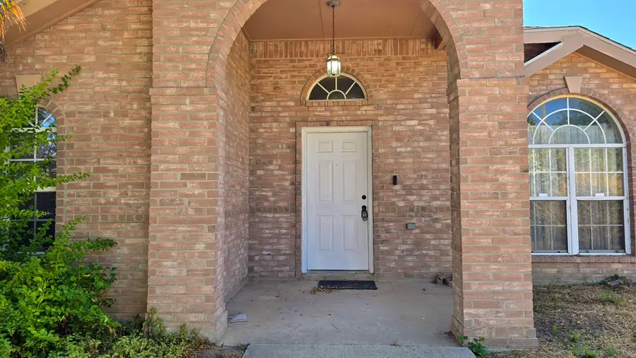 737 Royal Palm Dr, Laredo, TX 78045 - #2