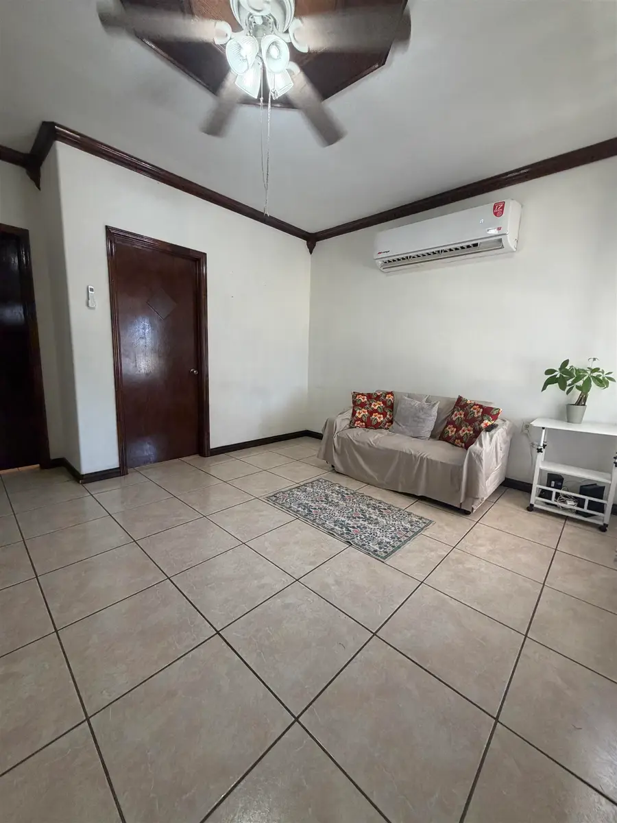 5408 Romeo Ln., Zapata, TX 78076 - #3