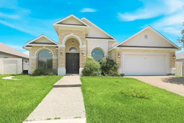7225 Sylvia Plath Dr, Laredo, TX 78045