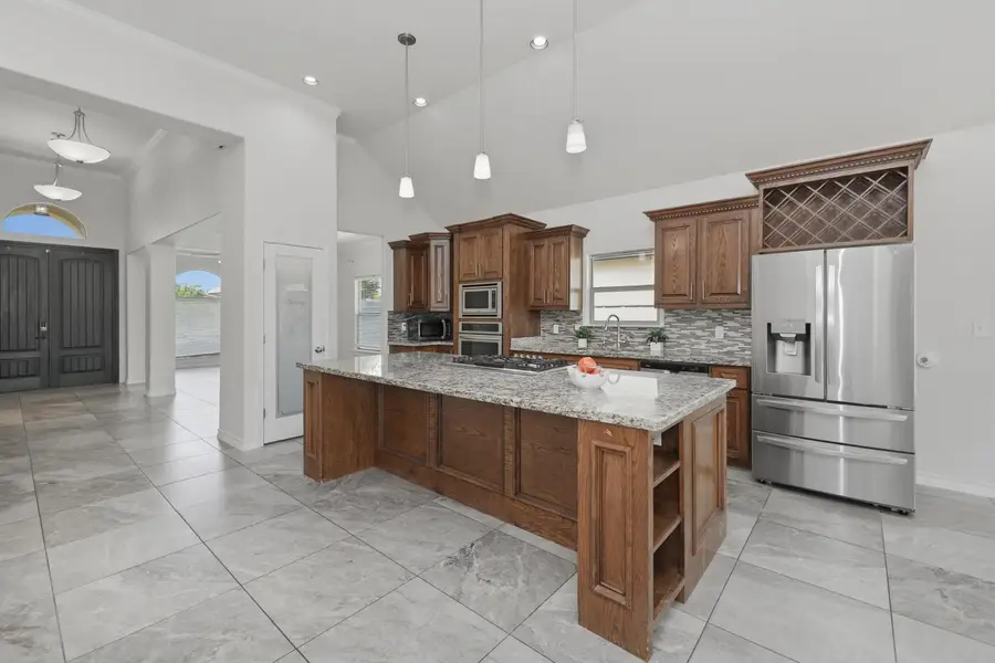7225 Sylvia Plath Dr, Laredo, TX 78045 - #3