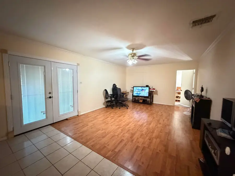 145 Kentucky St, Laredo, TX 78041 - #3