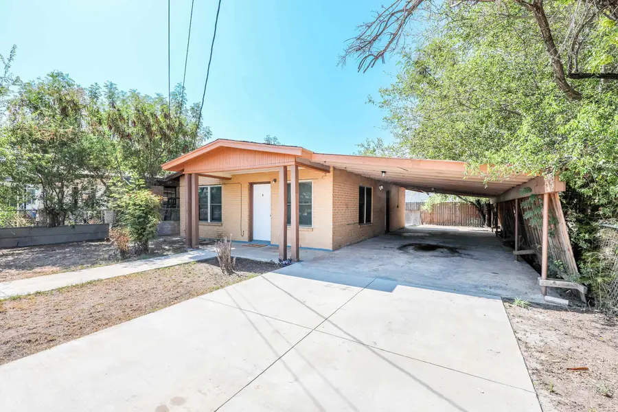 2301 Ligarde St, Laredo, TX 78043 - #2
