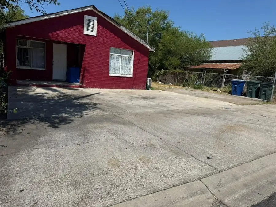3504 Flores Ave, Laredo, TX 78041 - #2