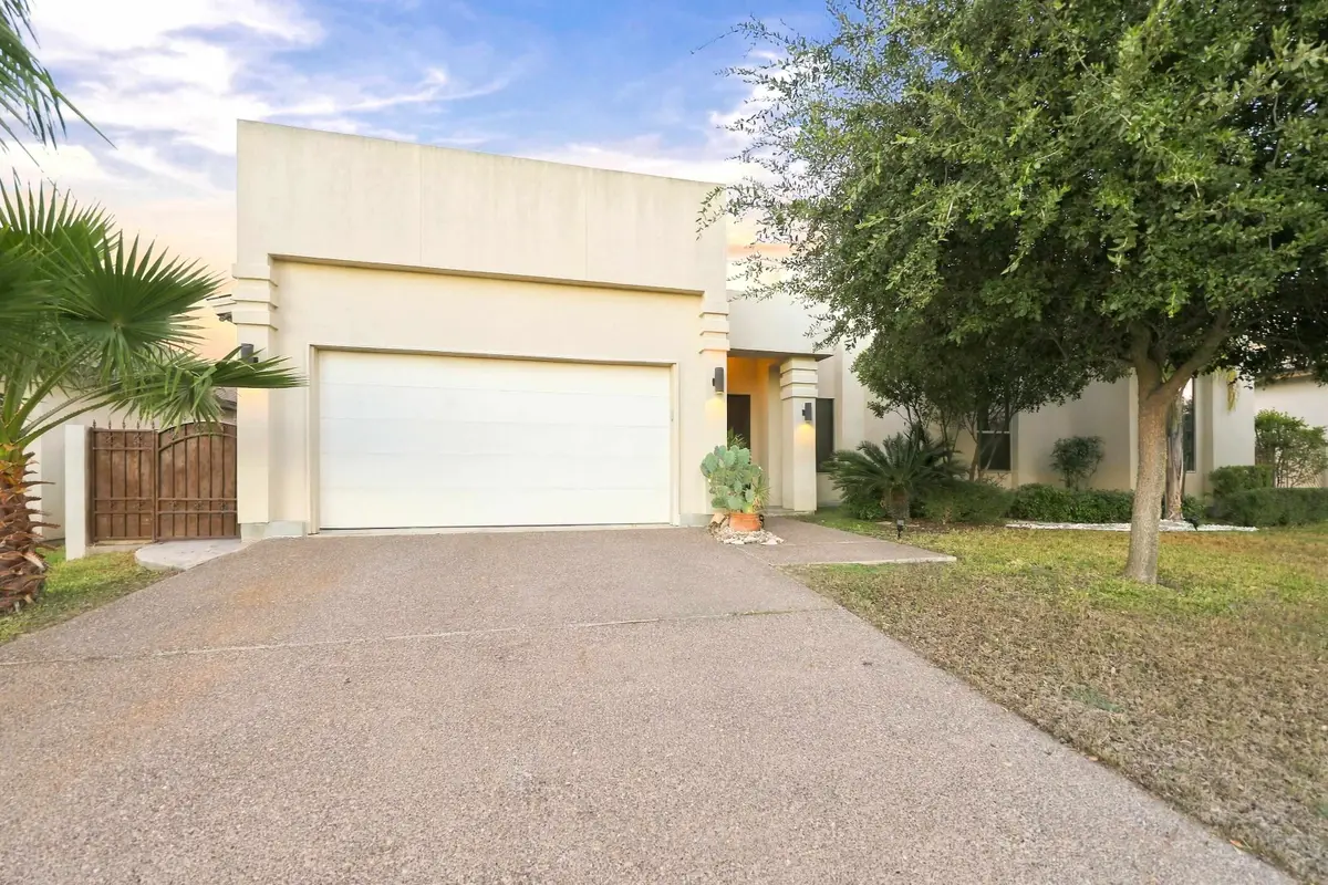 7605 Patricia Highsmith Dr, Laredo, TX 78041 - #1