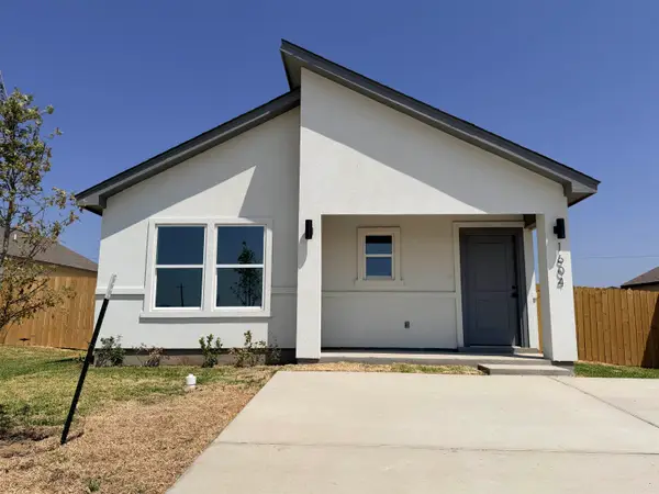 1604 Materia Dr., Laredo, TX 78046