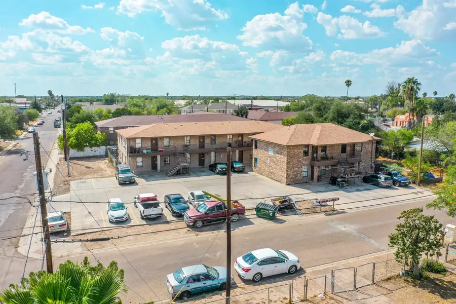 3802 Convent Ave, Laredo, TX 78041 - #2