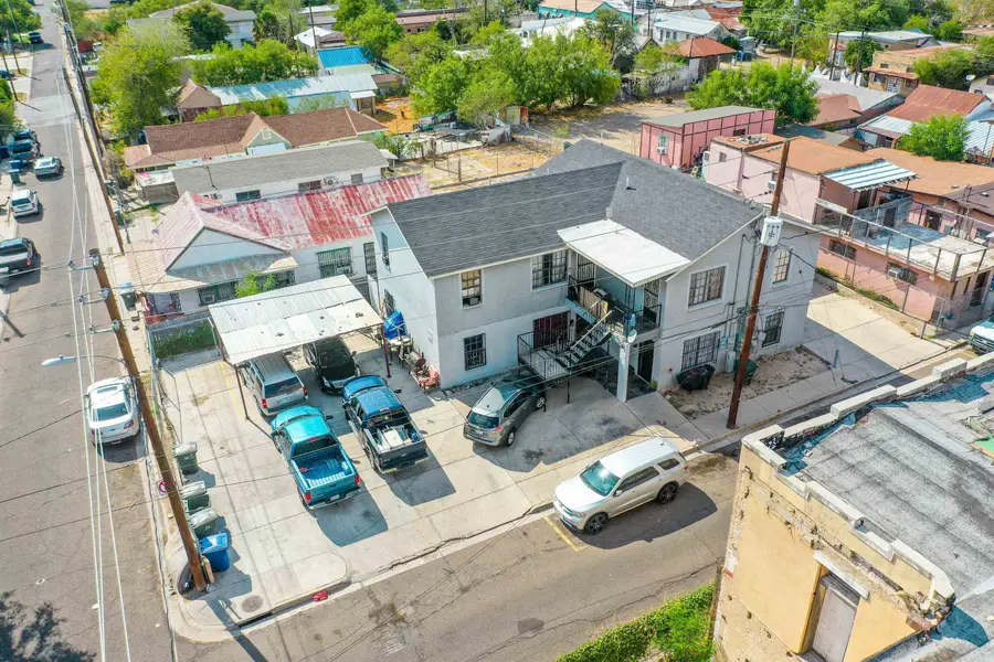 1702 Iturbide St, Laredo, TX 78040 - #2