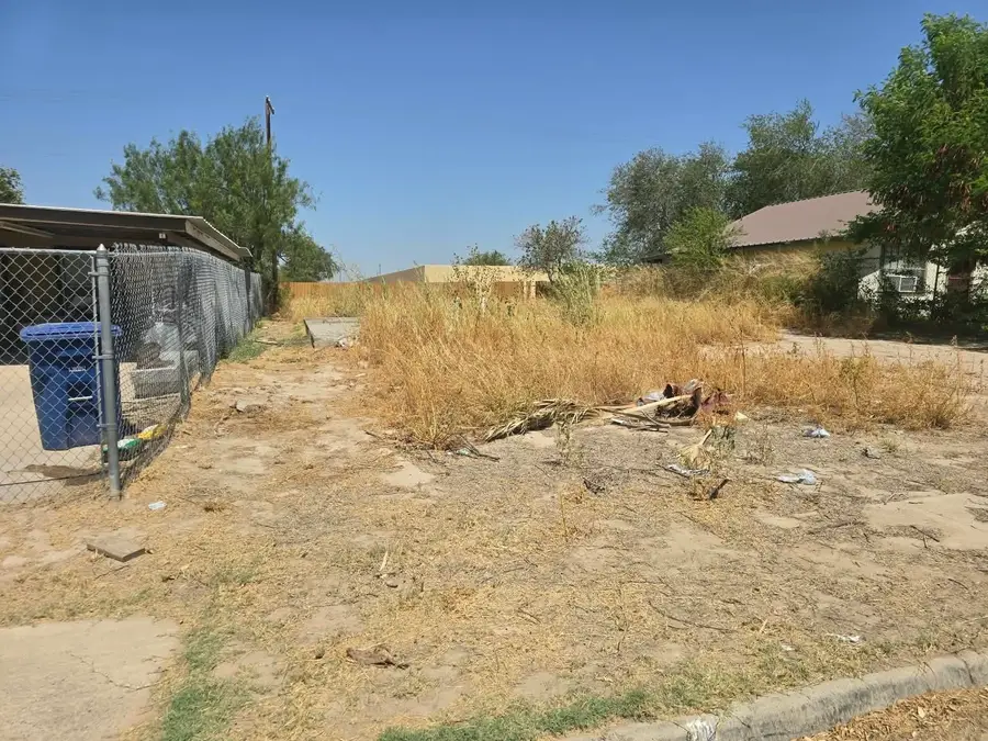 110 Pamplona Lp, Laredo, TX 78046 - #2