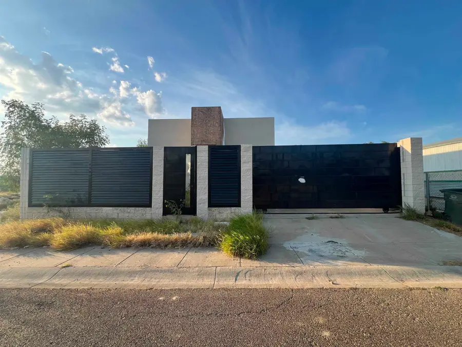 2510 Canelo Dr., Laredo, TX 78046 - #3