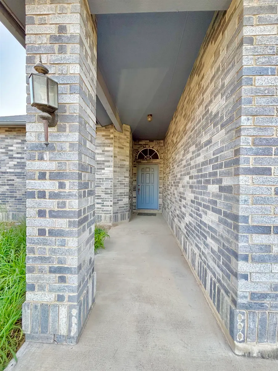 8904 Crossway Dr, Laredo, TX 78045 - #2