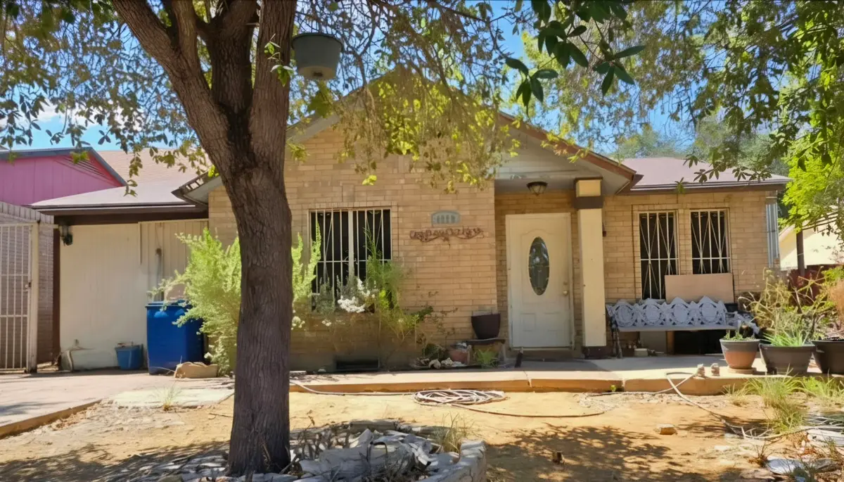 1016 N Lost Creek Lp, Laredo, TX 78046-6019 - #1