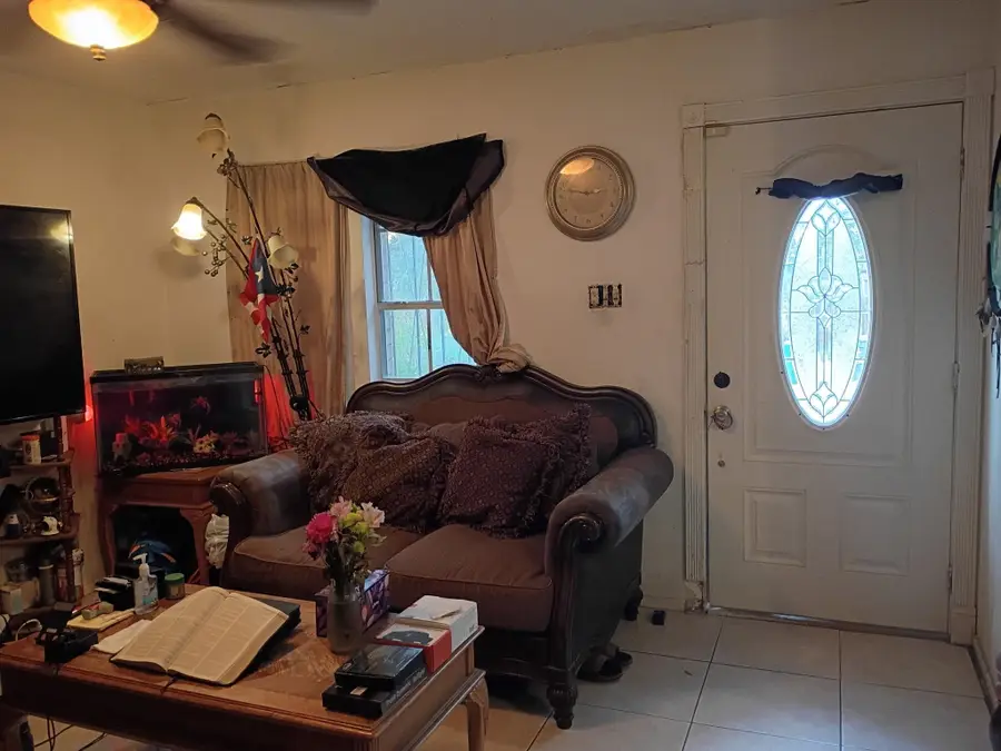 1016 N Lost Creek Lp, Laredo, TX 78046-6019 - #3