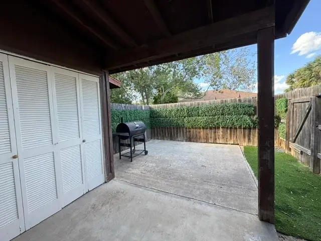 1300 Hillside Rd, Laredo, TX 78041 - #2