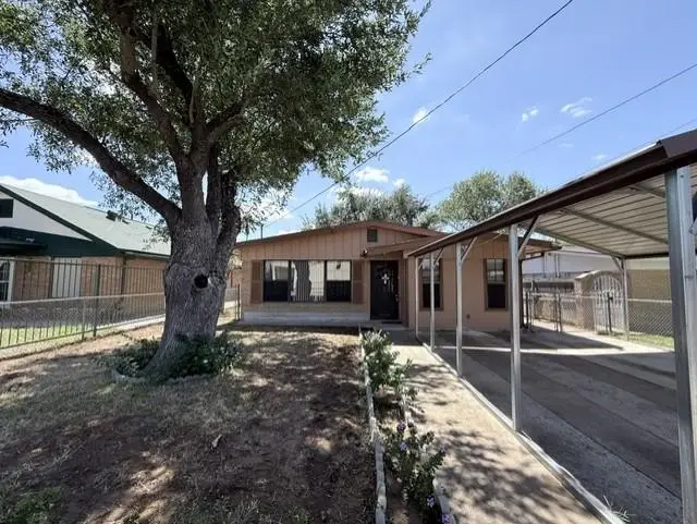 1817 E Lyon St, Laredo, TX 78043 - #2