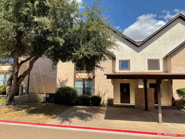 2445 Monarch Dr, Laredo, TX 78045