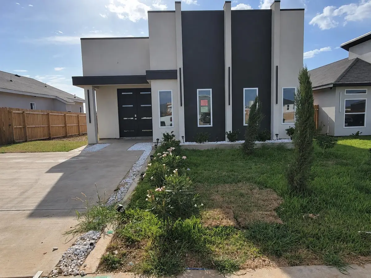 5066 Luna Grande Lp., Laredo, TX 78046 - #1