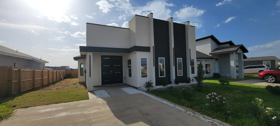 5066 Luna Grande Lp., Laredo, TX 78046 - #3