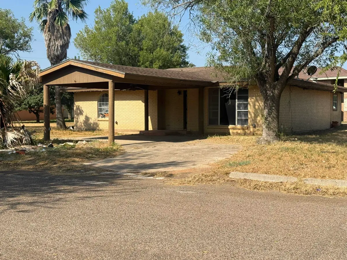 901 W. Kohler St., Hebbronville, TX 78361 - #1