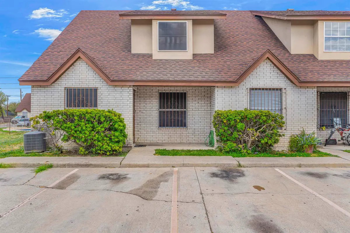 8710 McPherson Rd, Laredo, TX 78045 - #1