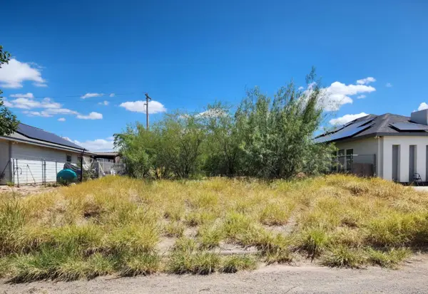 431 Riverview Dr, Laredo, TX 78046