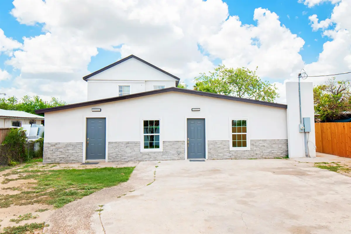 2218 Burnside St, Laredo, TX 78040 - #1