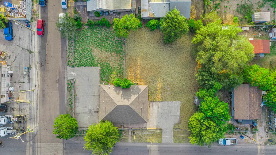 2314 Coke St, Laredo, TX 78040 - #2
