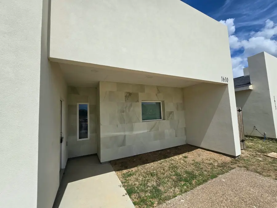 1610 Lomas Del Sur Blvd., Laredo, TX 78046 - #3