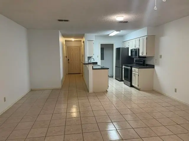 100 Village Blvd, Laredo, TX 78041 - #3