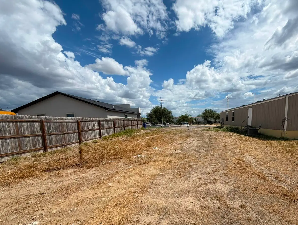 380 Riverhill Lp, Laredo, TX 78046 - #1