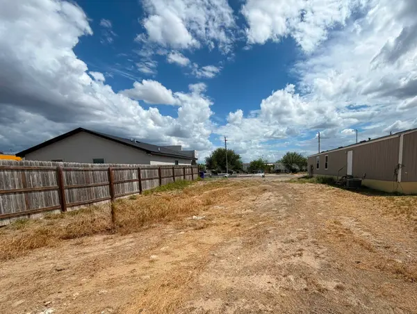 380 Riverhill Lp, Laredo, TX 78046