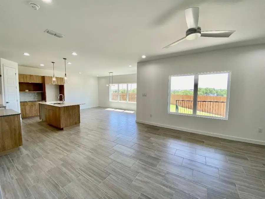 313 Deer Path Loop, Laredo, TX 78045-2235 - #3