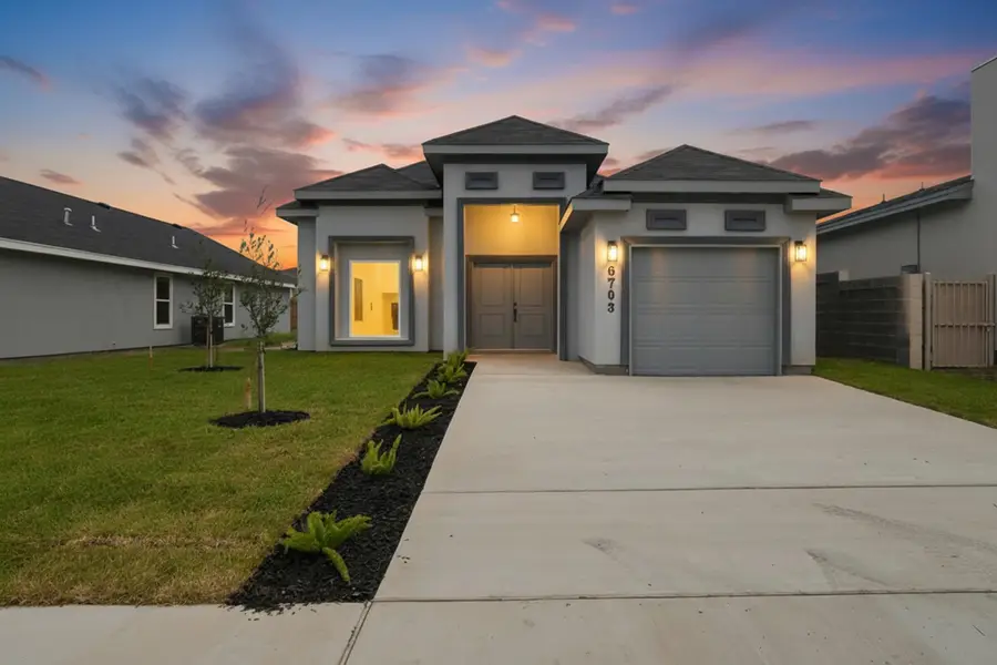6703 El Jinete Dr., Laredo, TX 78046-8639 - #2