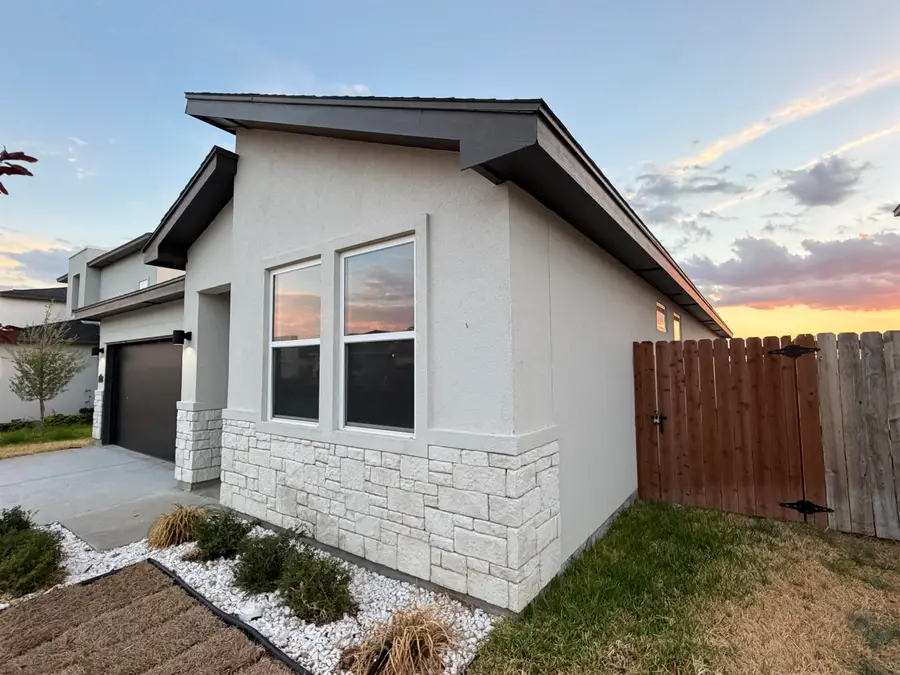 11210 Cantabria, Laredo, TX 78045 - #3