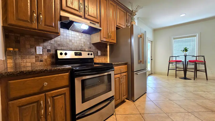 10529 Winrock Dr, Laredo, TX 78045 - #3