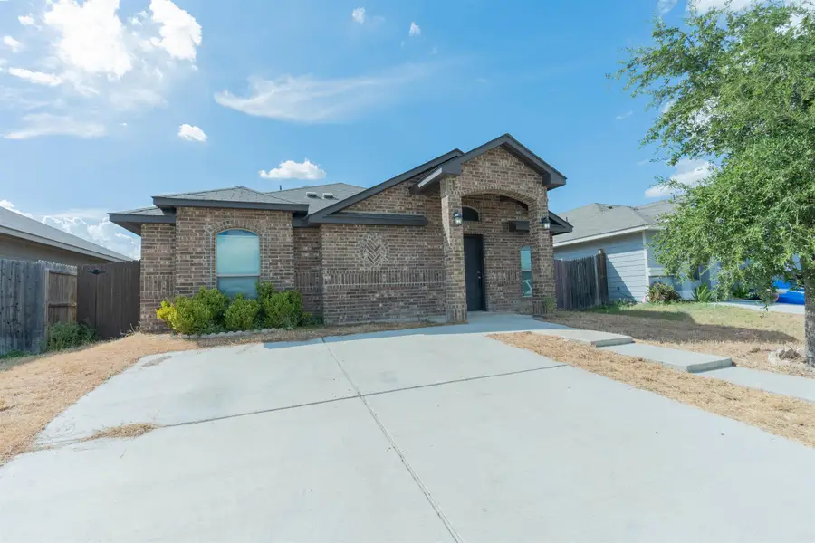 4404 Peacock St., Laredo, TX 78045 - #2