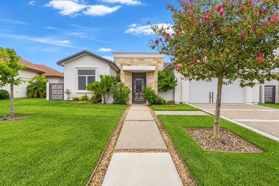 3012 George Martin Dr., Laredo, TX 78041 - #3
