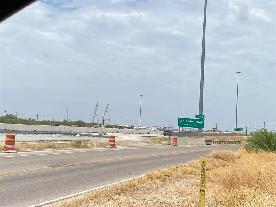 0 IH-35, Laredo, TX 78045 - #3