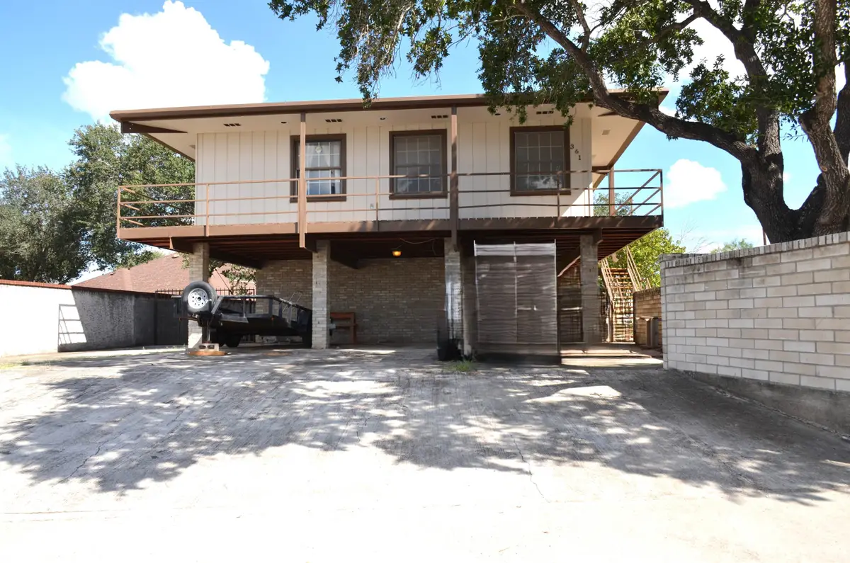 361 Monte Dr, Zapata, TX 78076 - #1