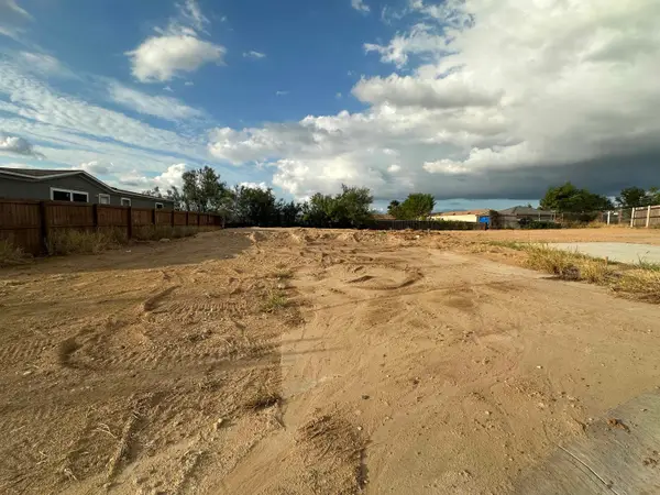 5222 Plasencia Ln., Laredo, TX 78046