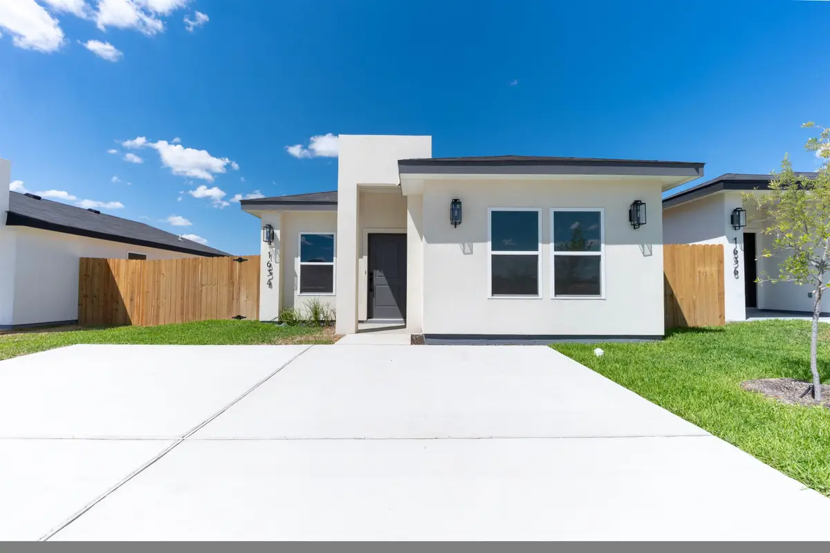 1634 Secretaria Ln., Laredo, TX 78041 - #1